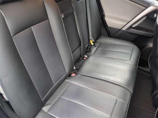 2016 Toyota RAV4 Hybrid XLE