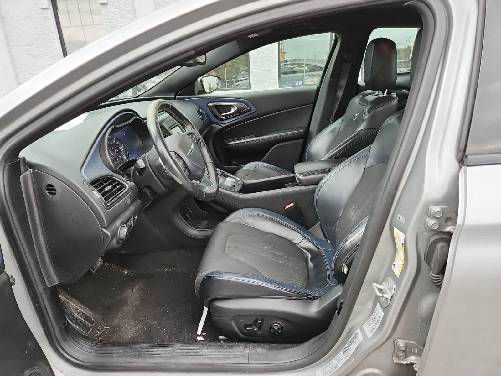 2015 Chrysler 200 S