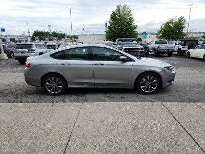 2015 Chrysler 200 S