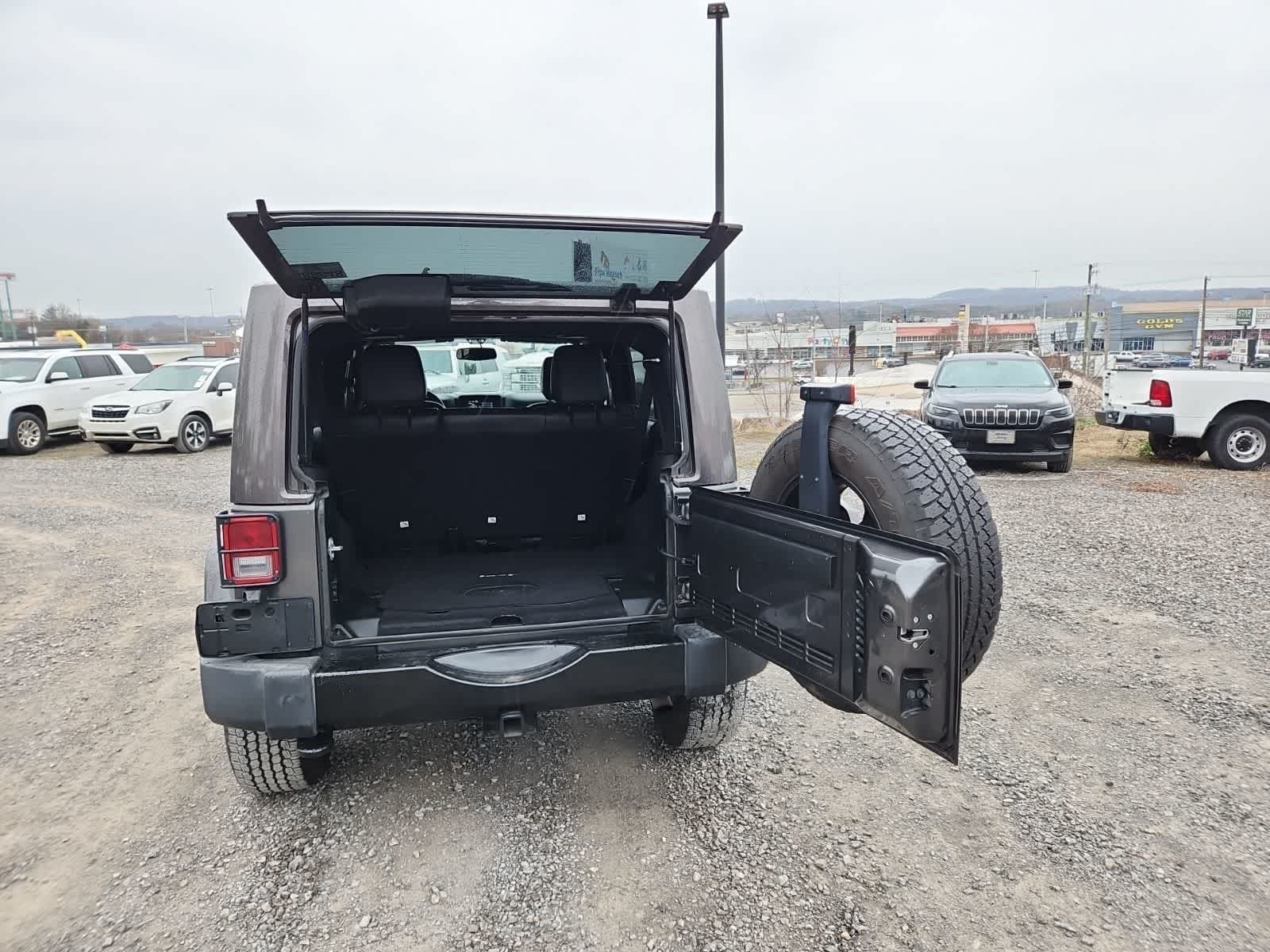 2017 Jeep Wrangler Unlimited Smoky Mountain
