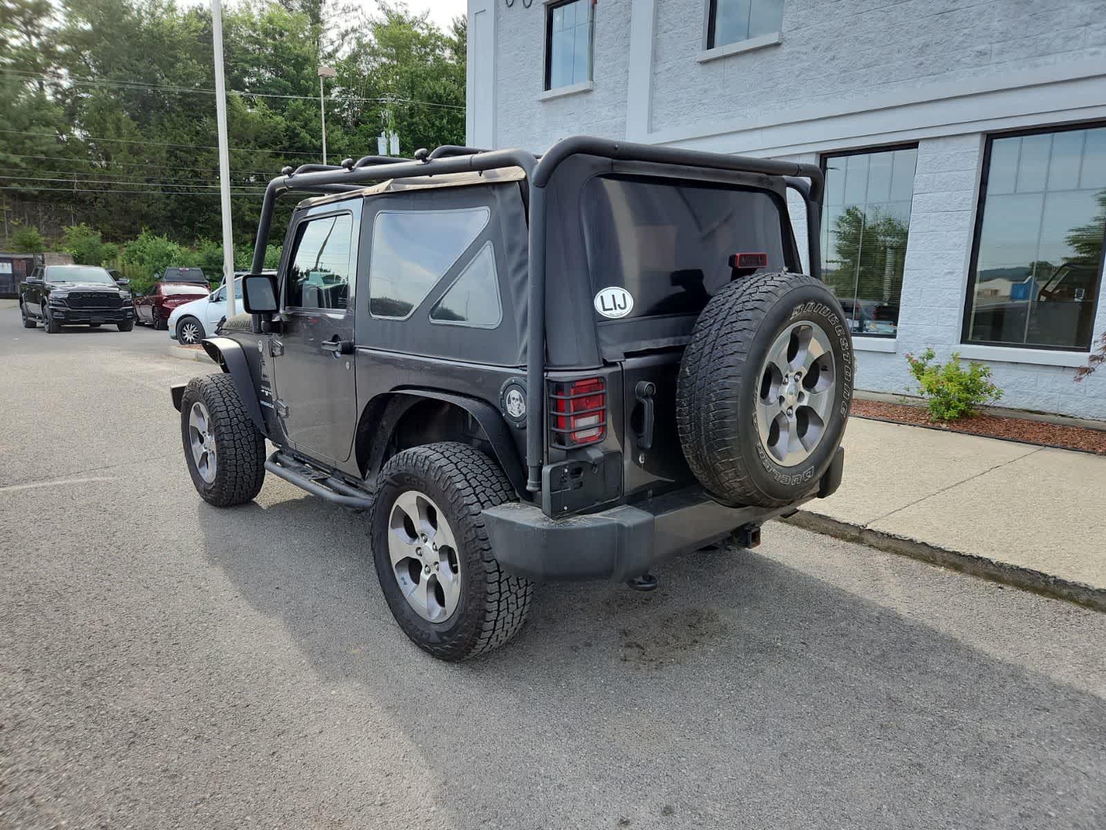 2016 Jeep Wrangler Sahara