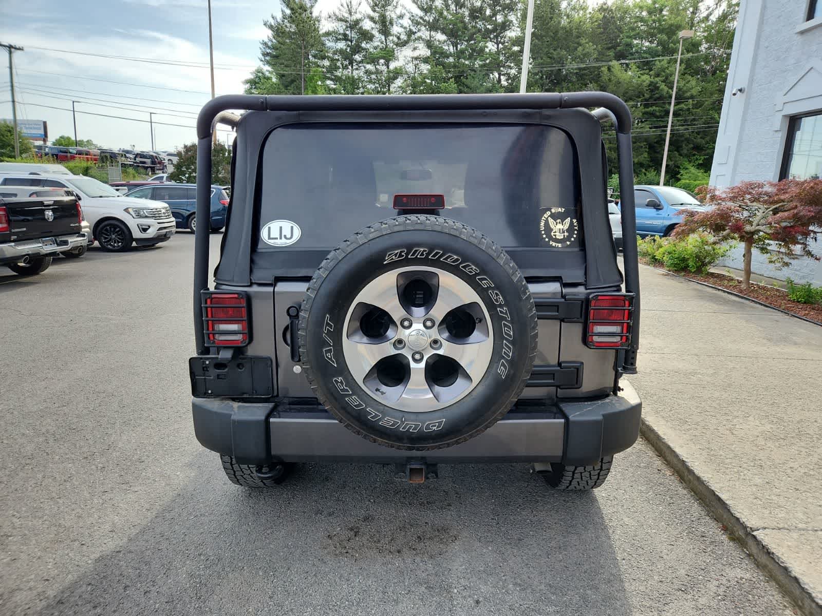 2016 Jeep Wrangler Sahara