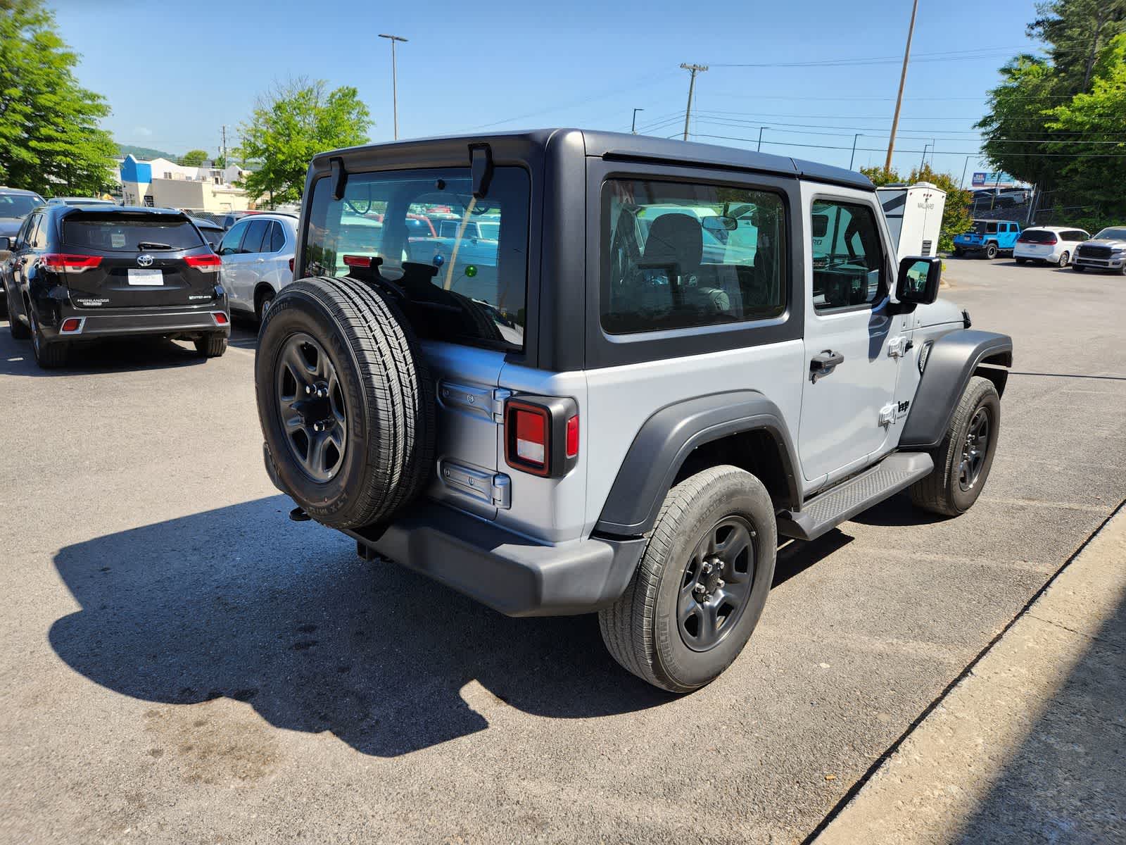 2023 Jeep Wrangler Sport
