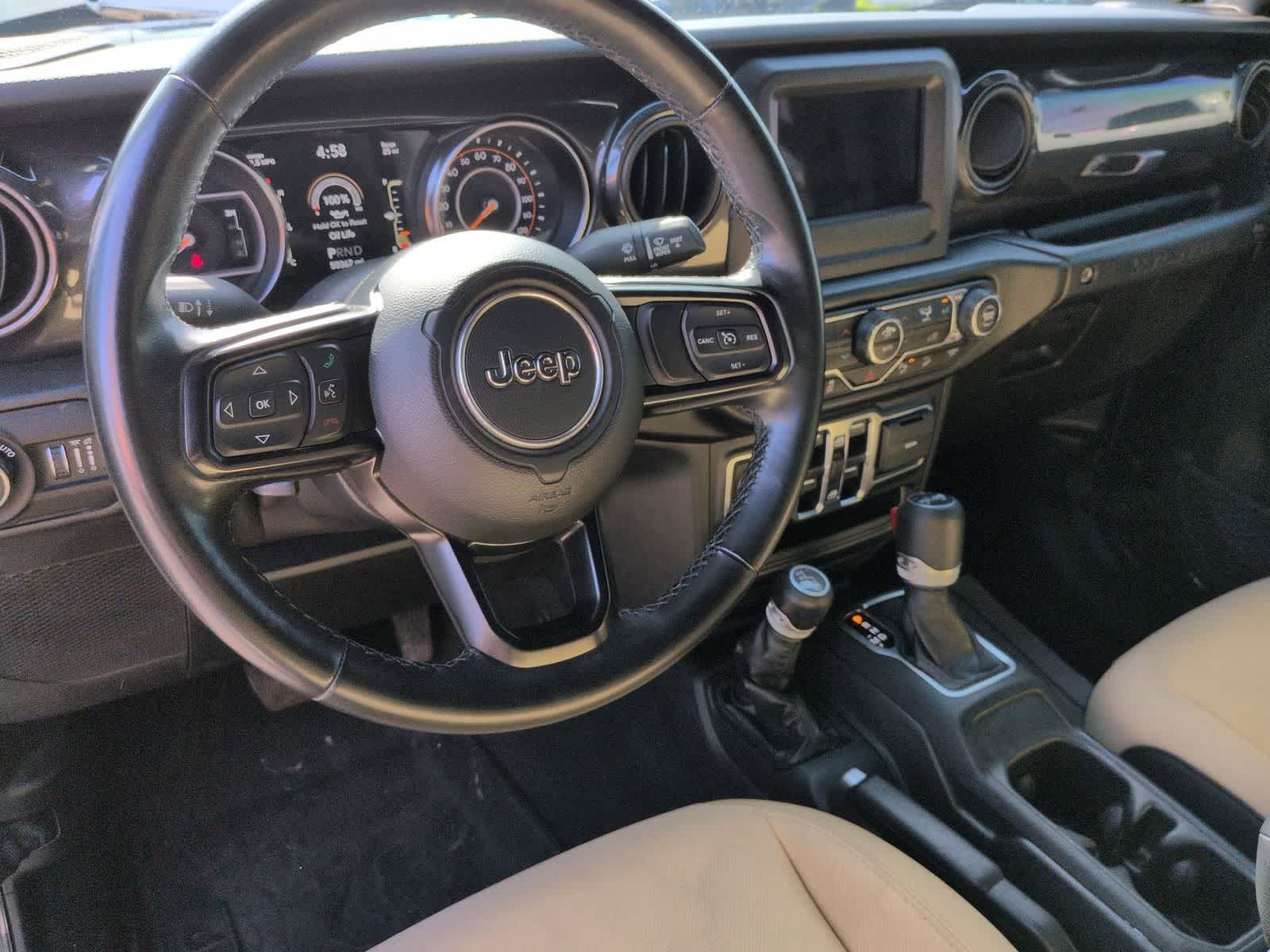 2020 Jeep Wrangler Unlimited Black and Tan