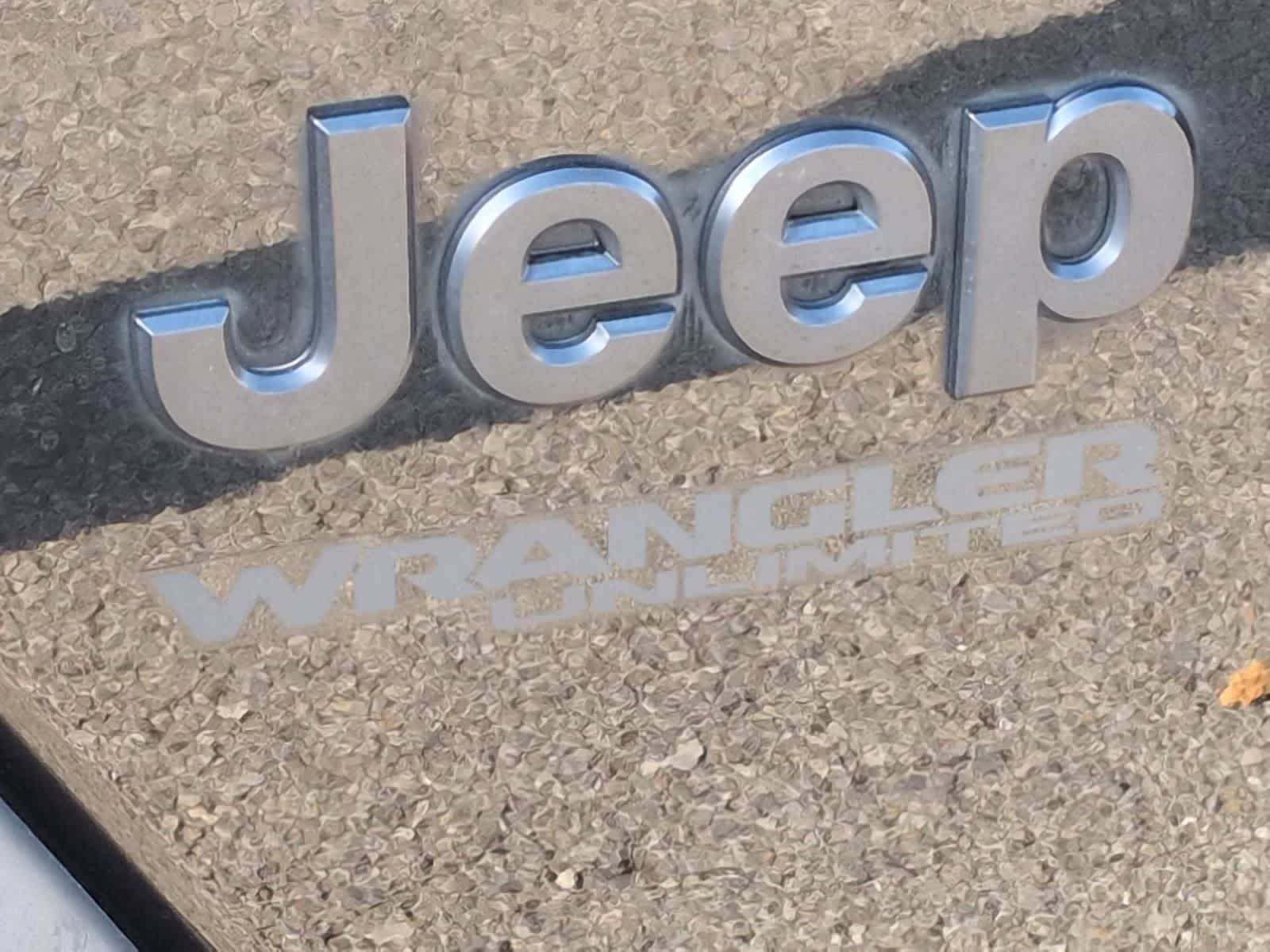2020 Jeep Wrangler Unlimited Black and Tan