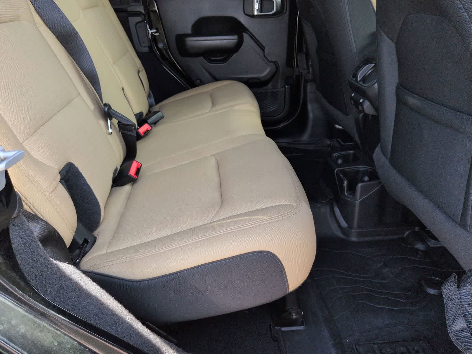 2020 Jeep Wrangler Unlimited Black and Tan