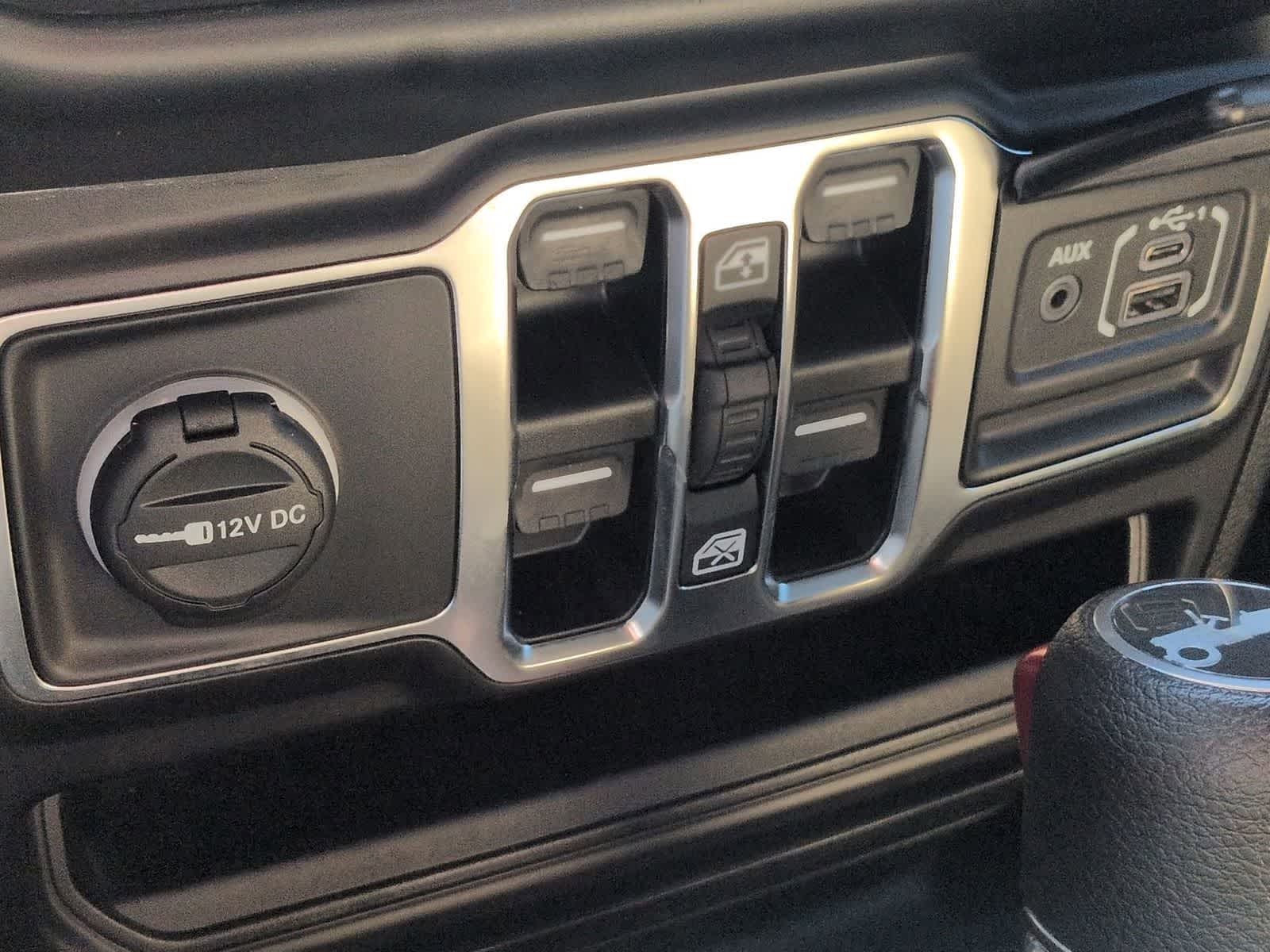 2020 Jeep Wrangler Unlimited Black and Tan