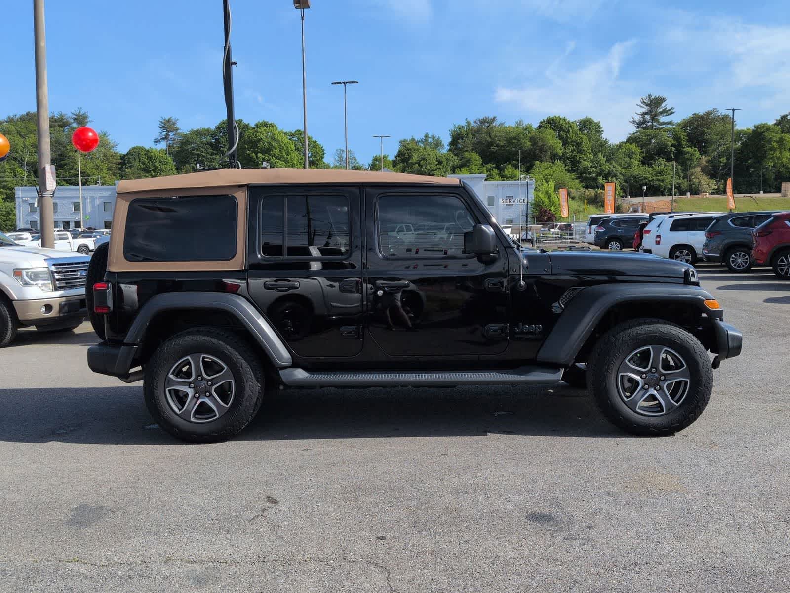 2020 Jeep Wrangler Unlimited Black and Tan
