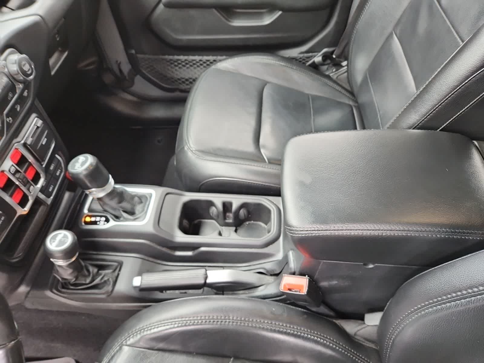 2020 Jeep Wrangler Unlimited Sahara Altitude