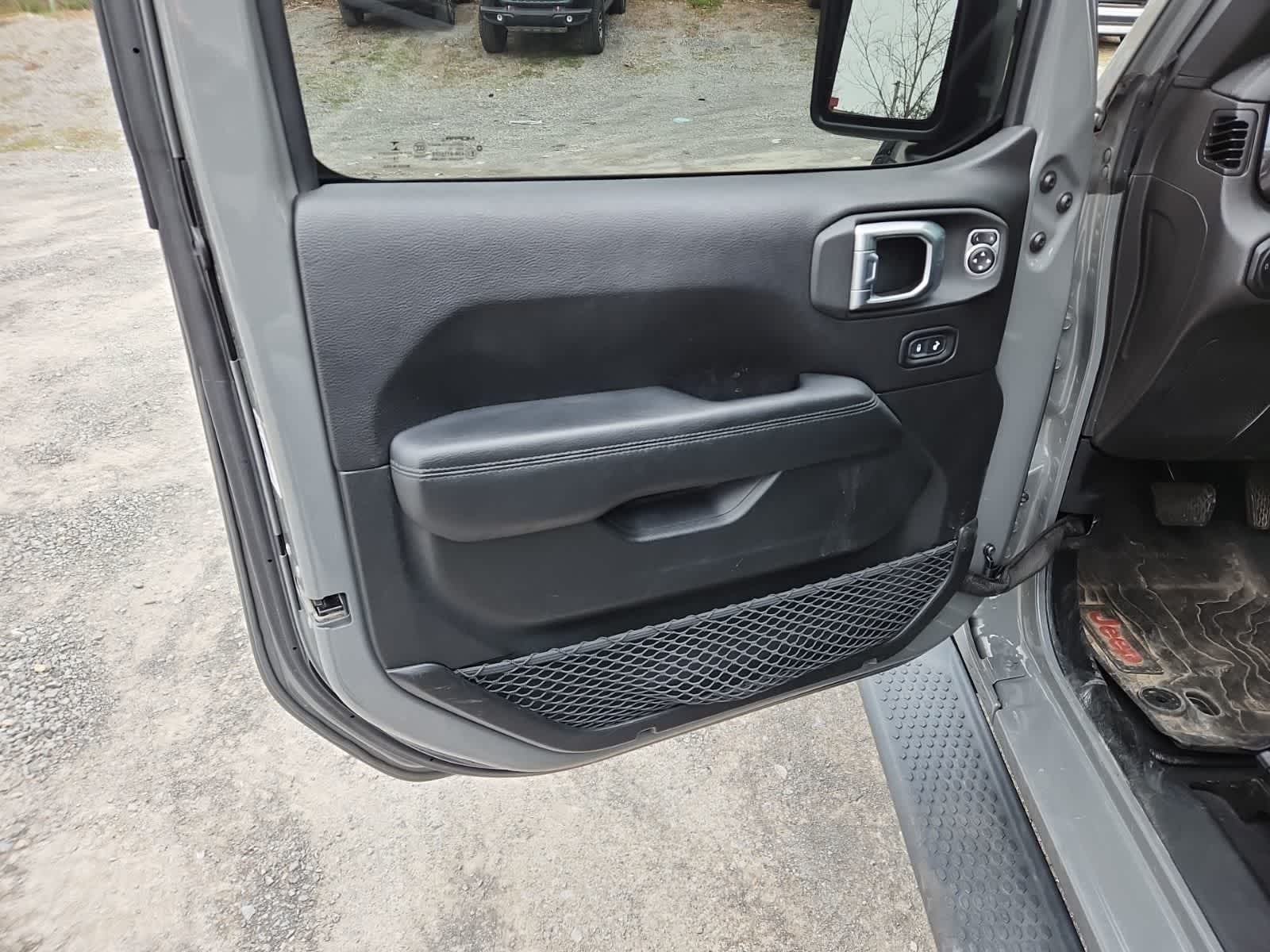 2020 Jeep Wrangler Unlimited Sahara Altitude