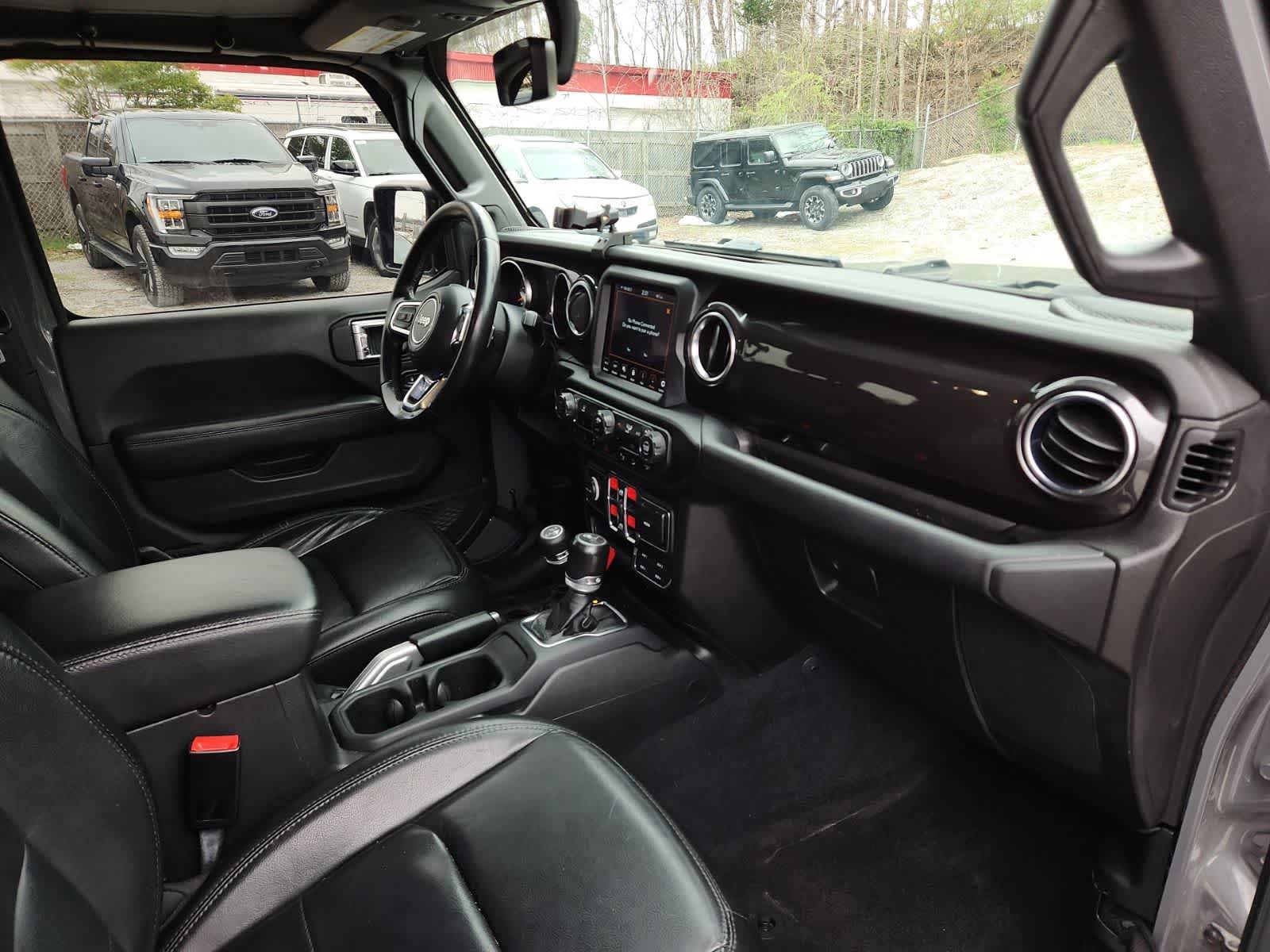 2020 Jeep Wrangler Unlimited Sahara Altitude