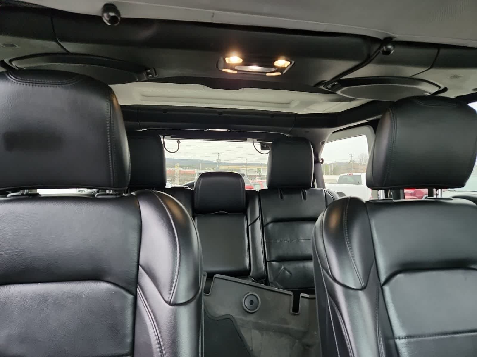 2020 Jeep Wrangler Unlimited Sahara Altitude