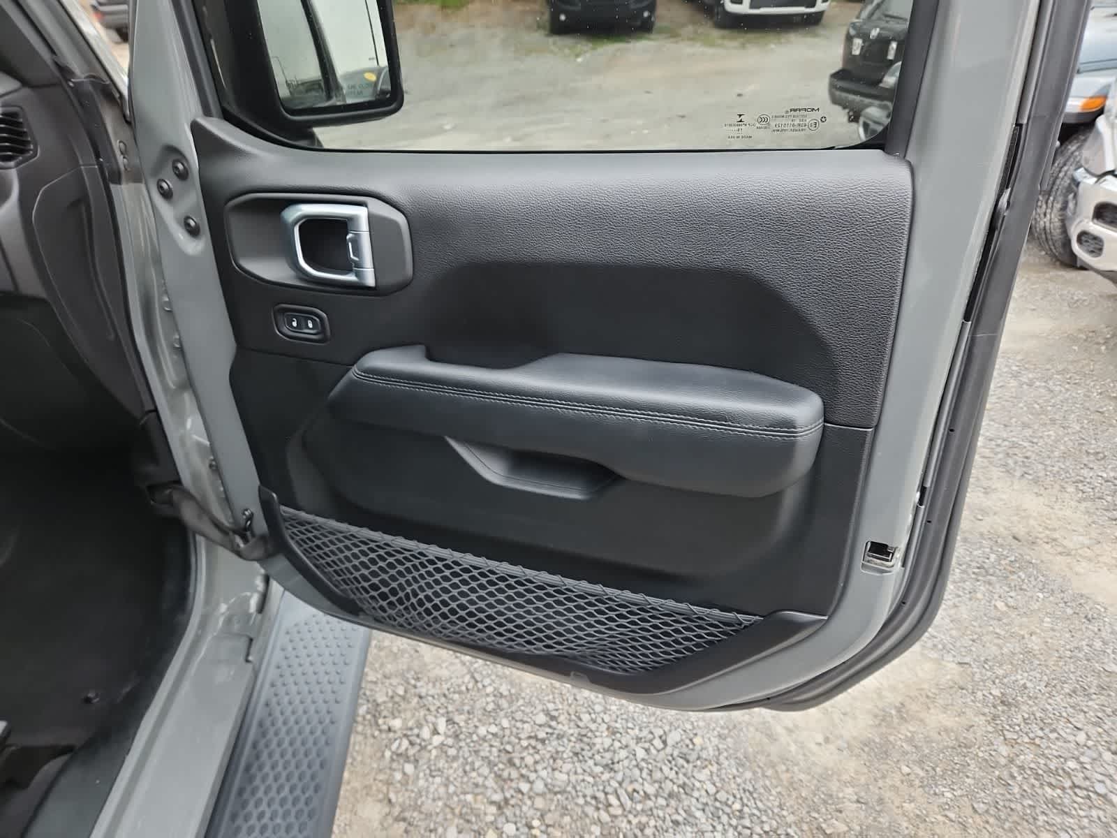 2020 Jeep Wrangler Unlimited Sahara Altitude