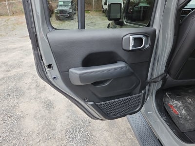 2020 Jeep Wrangler Unlimited Sahara Altitude