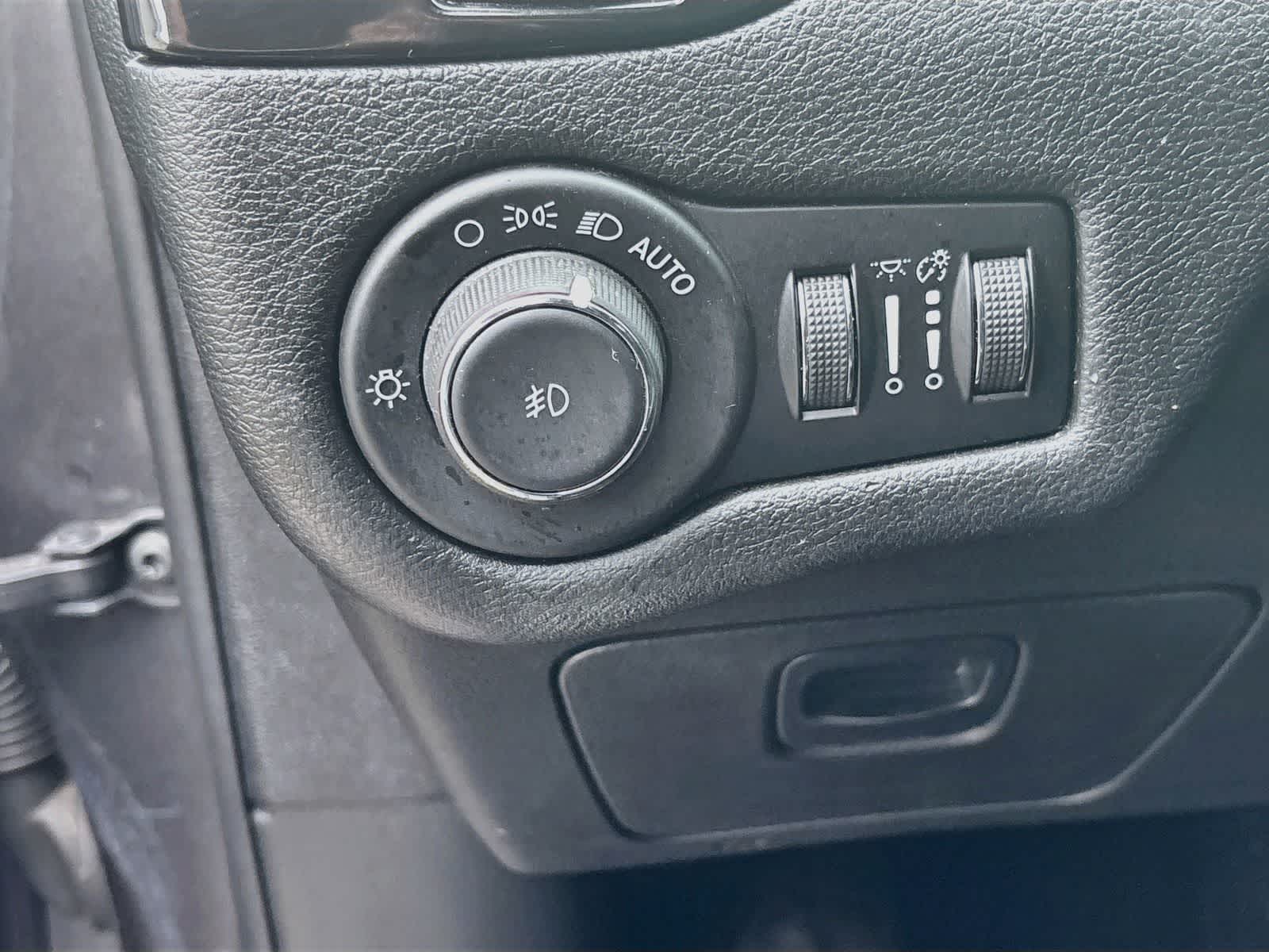 2021 Jeep Cherokee Altitude