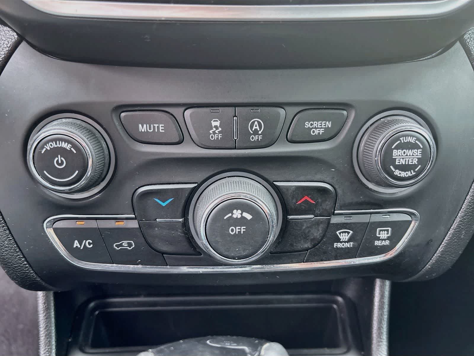 2021 Jeep Cherokee Altitude