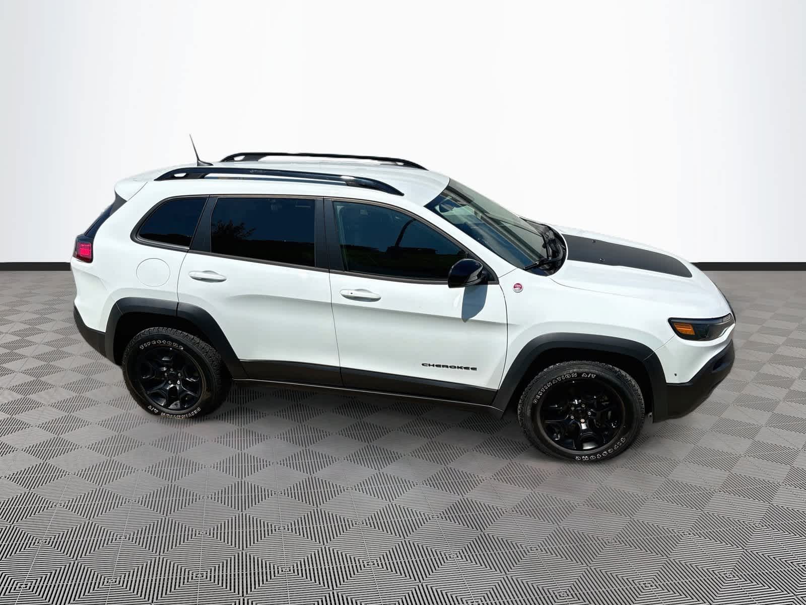 2022 Jeep Cherokee Trailhawk