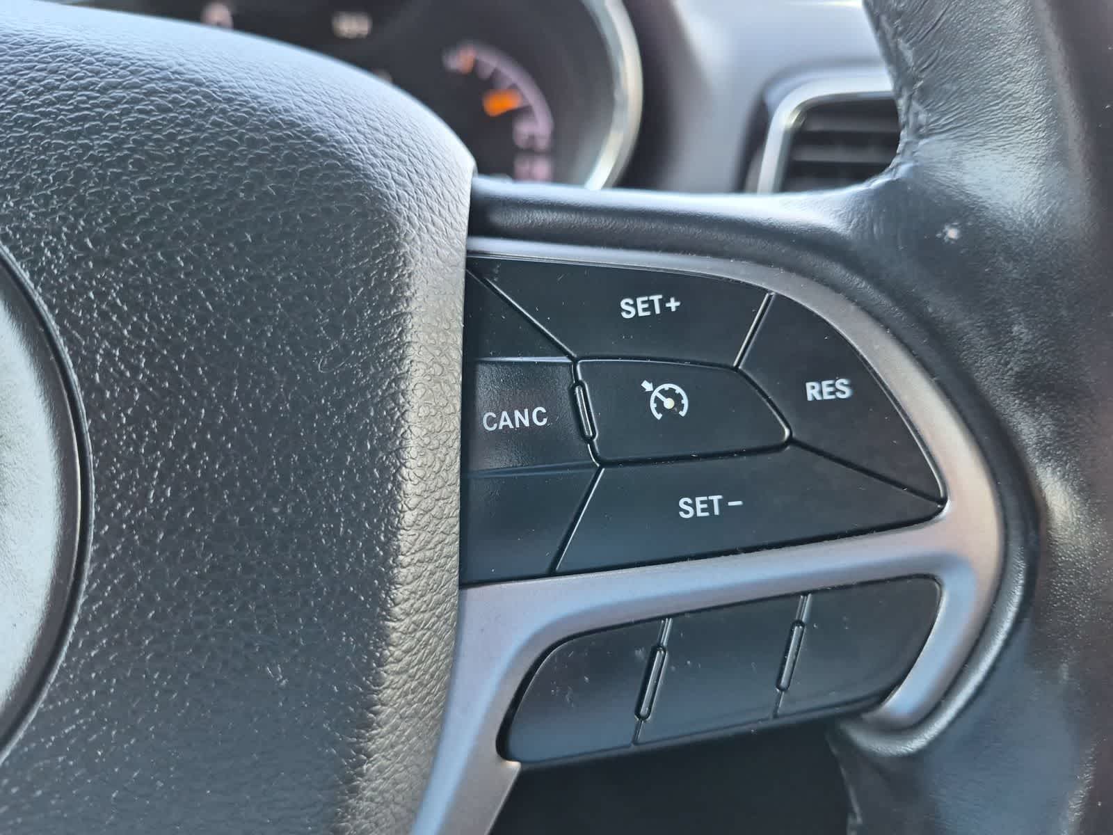 2020 Jeep Grand Cherokee Laredo E
