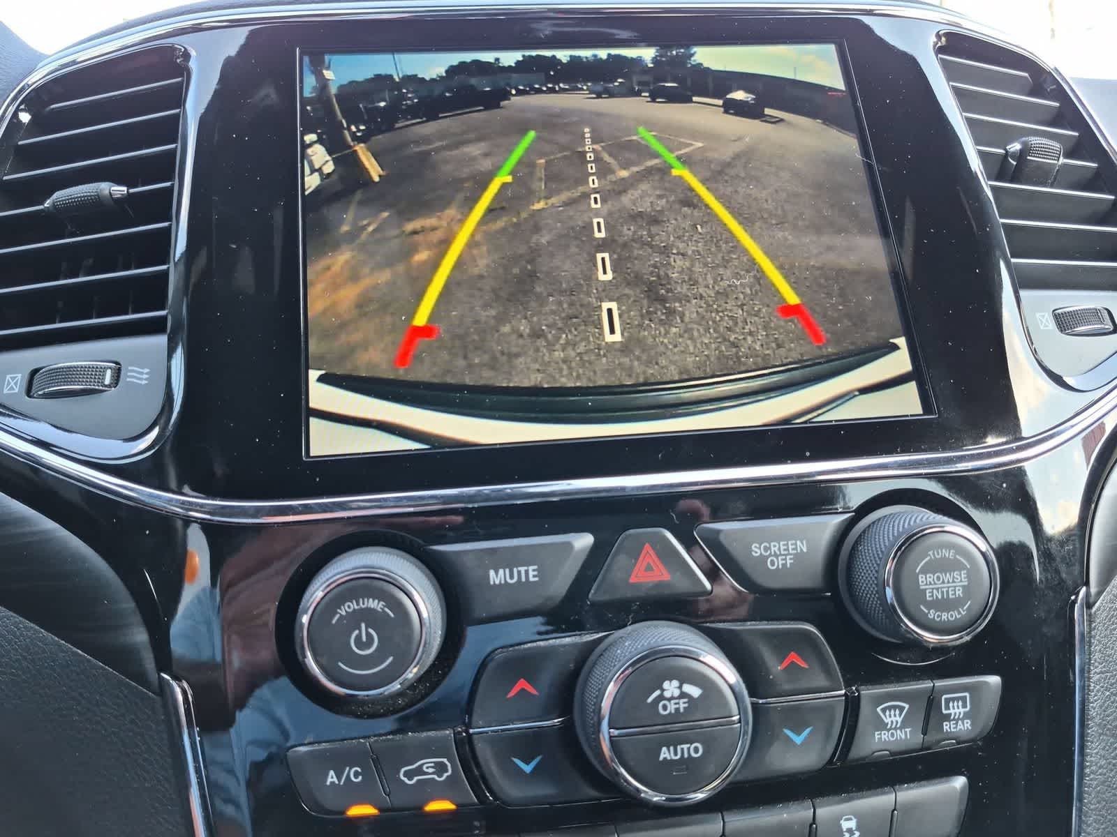 2020 Jeep Grand Cherokee Laredo E