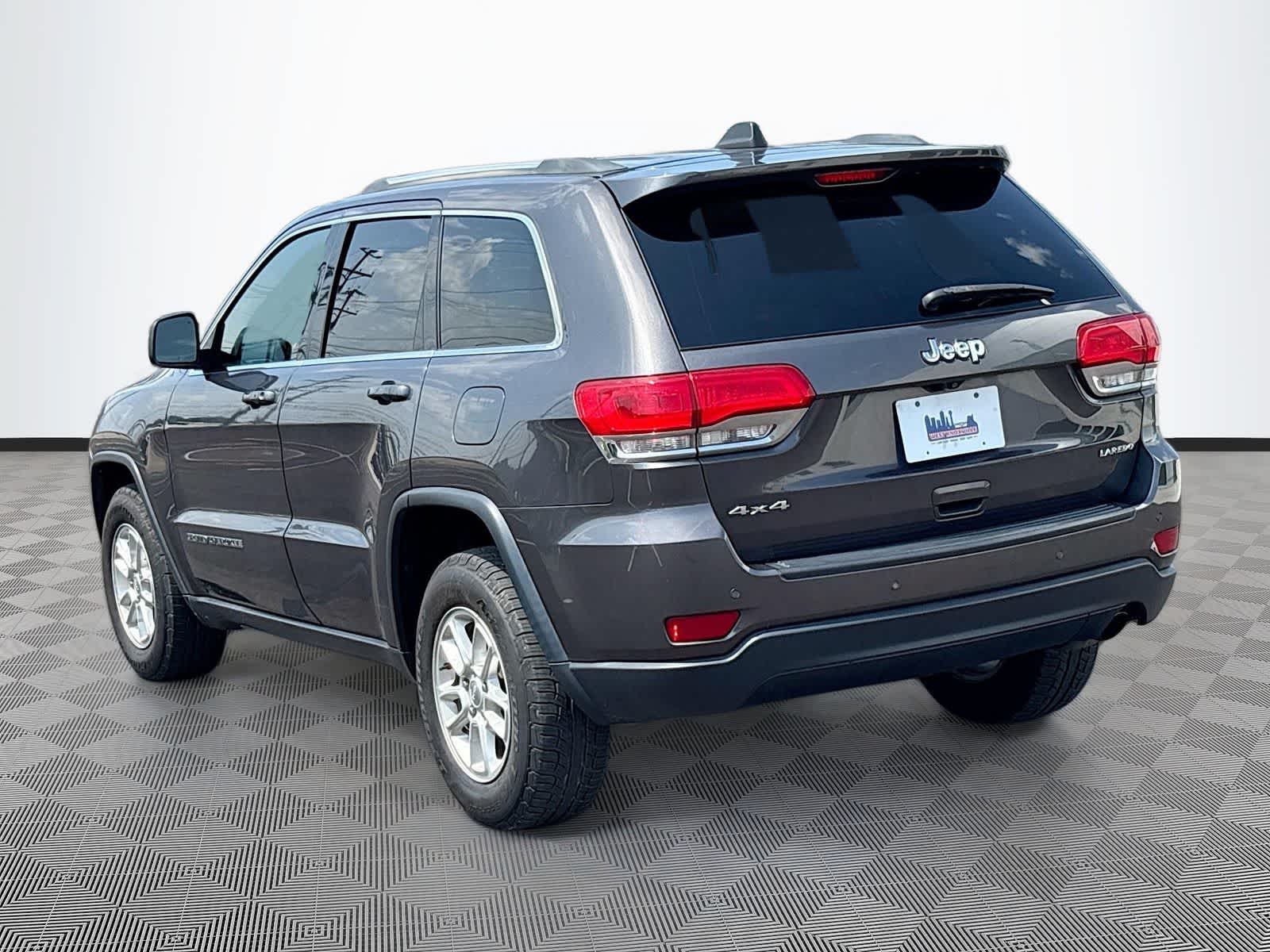2018 Jeep Grand Cherokee Laredo E