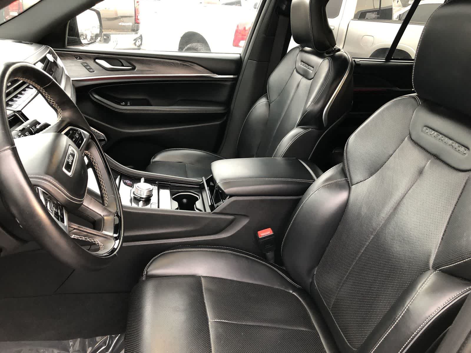 2022 Jeep Grand Cherokee Overland