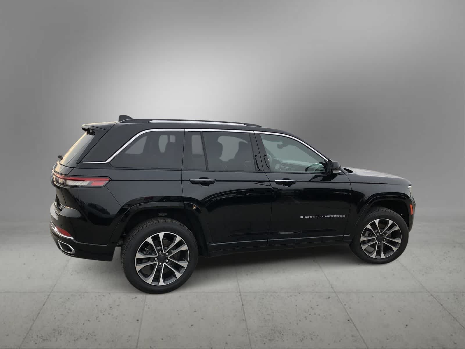 2022 Jeep Grand Cherokee Overland