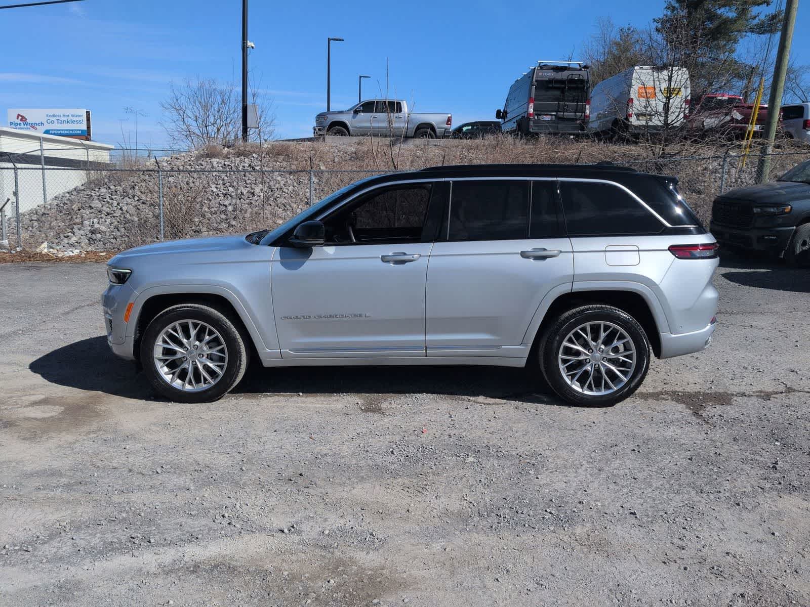 2024 Jeep Grand Cherokee Summit