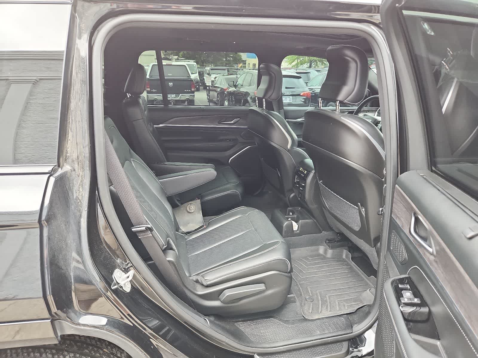 2023 Jeep Grand Cherokee L Overland