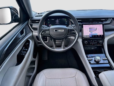2022 Jeep Grand Cherokee 4xe Overland