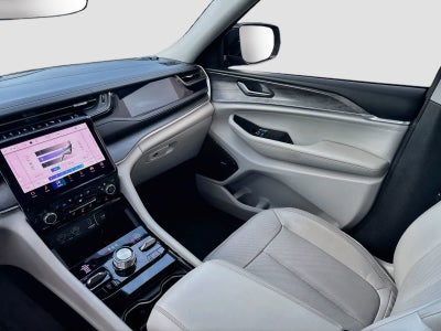 2022 Jeep Grand Cherokee 4xe Overland