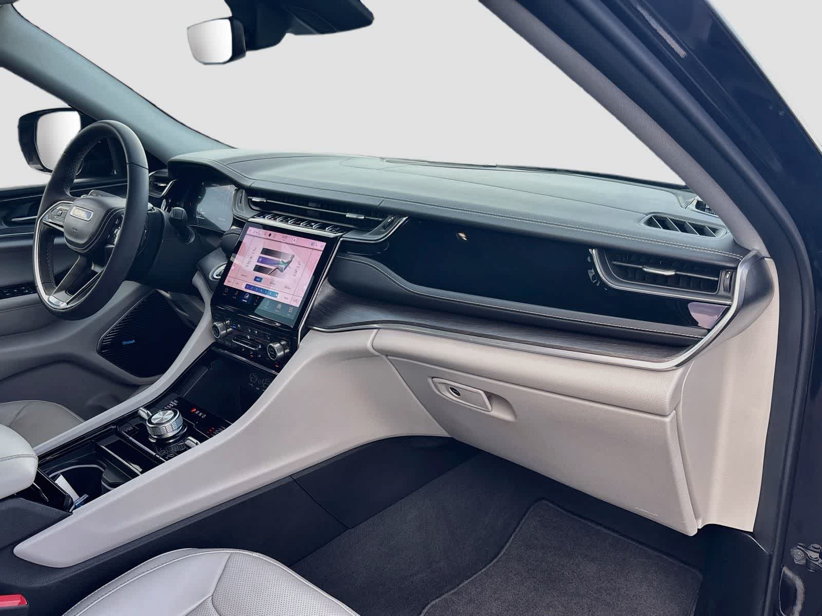 2022 Jeep Grand Cherokee 4xe Overland