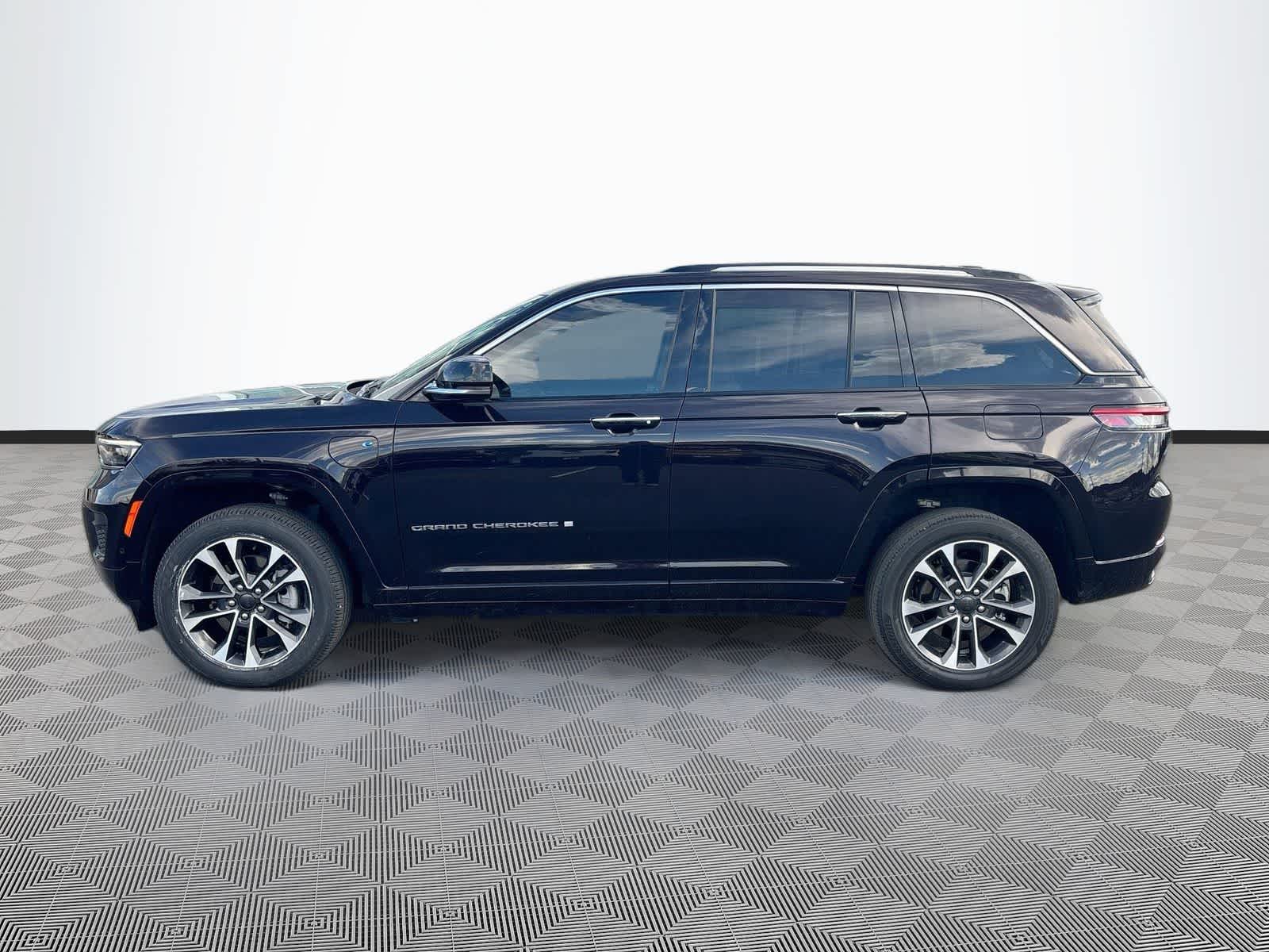 2022 Jeep Grand Cherokee 4xe Overland