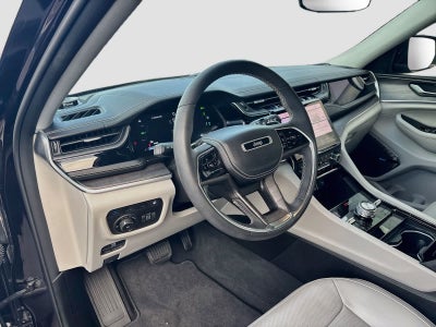 2022 Jeep Grand Cherokee 4xe Overland