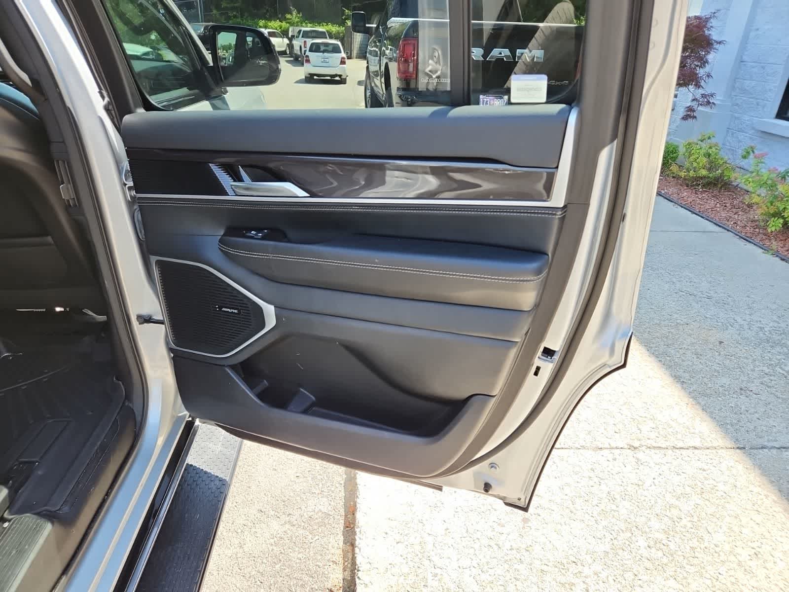 2024 Jeep Wagoneer 4x4