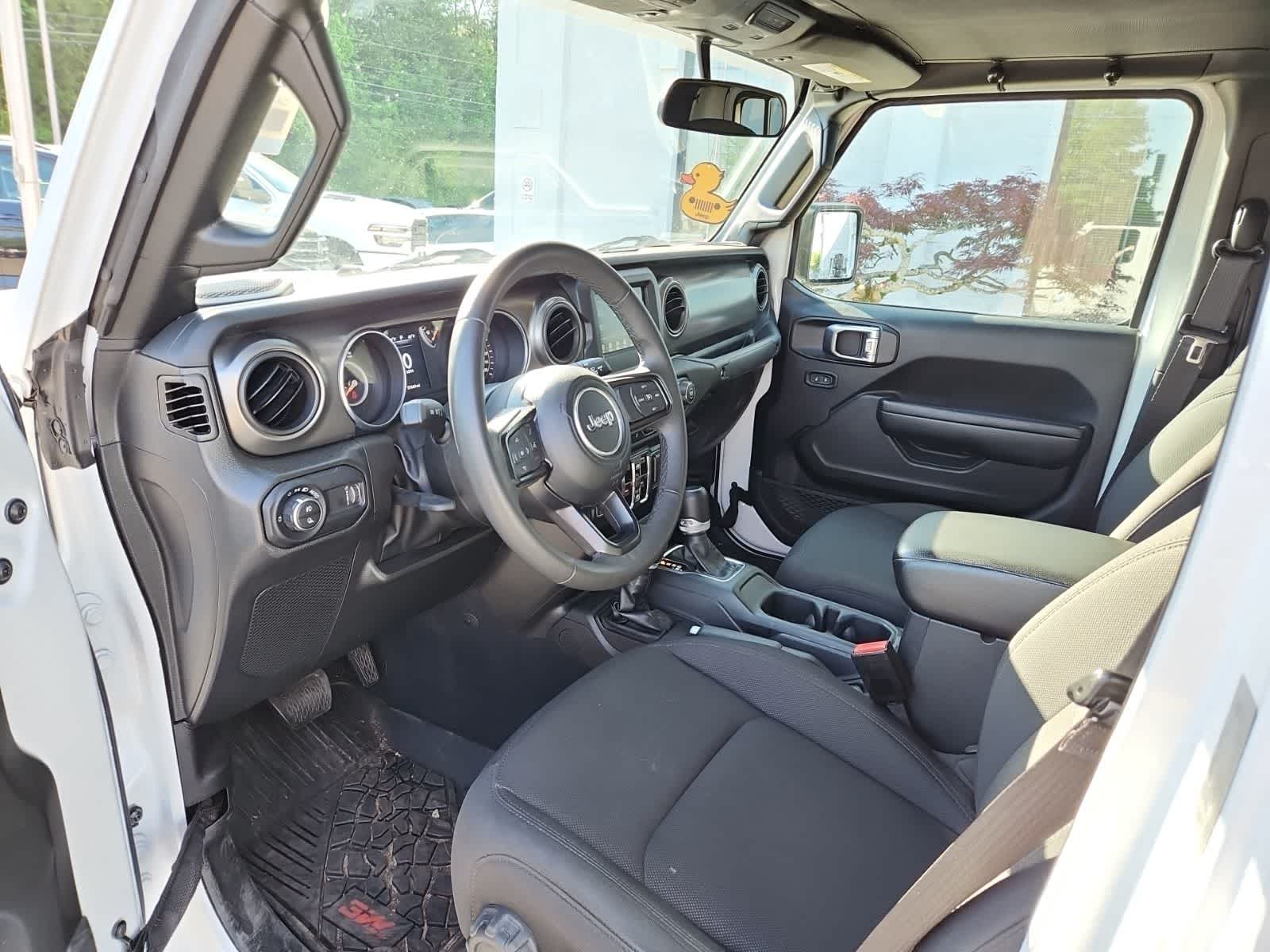 2023 Jeep Gladiator Sport S
