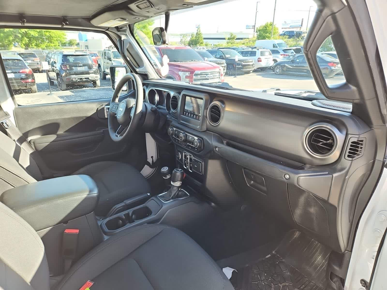 2023 Jeep Gladiator Sport S