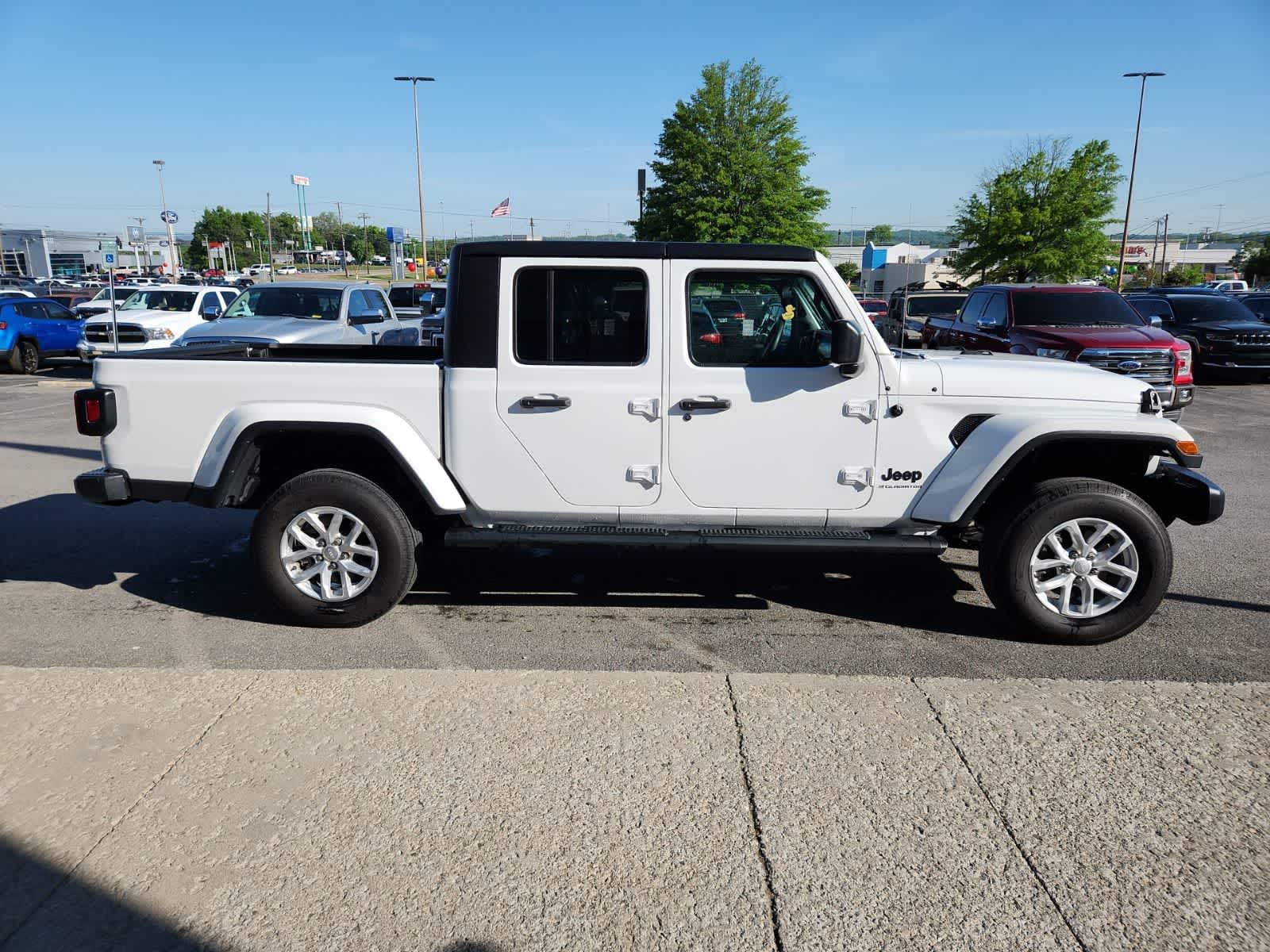 2023 Jeep Gladiator Sport S