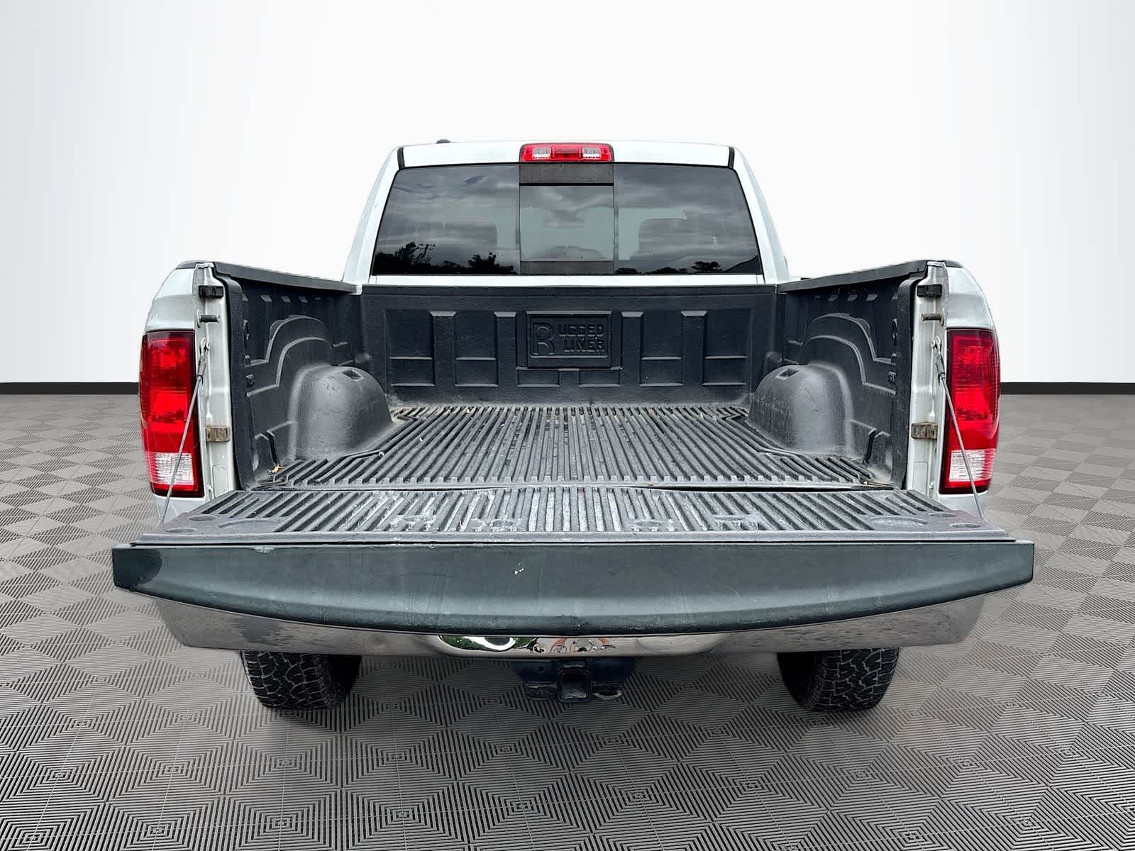 2017 RAM 1500 SLT