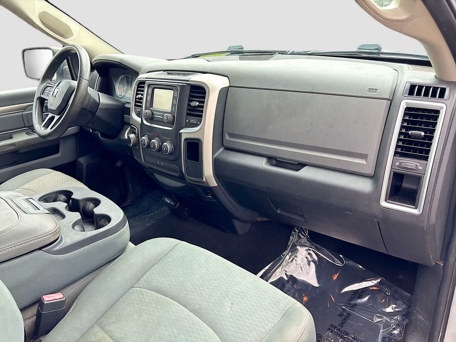 2017 RAM 1500 SLT