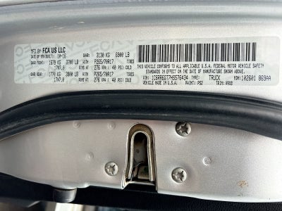 2017 RAM 1500 SLT