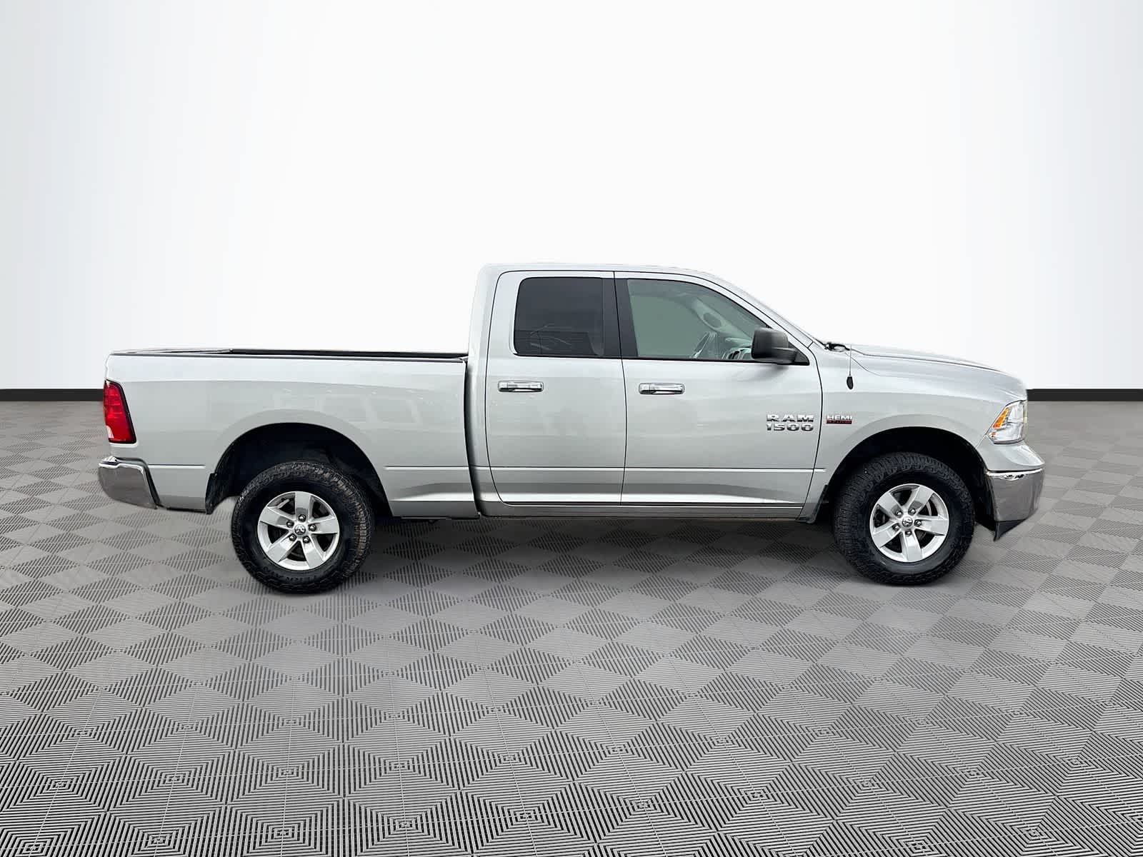 2017 RAM 1500 SLT