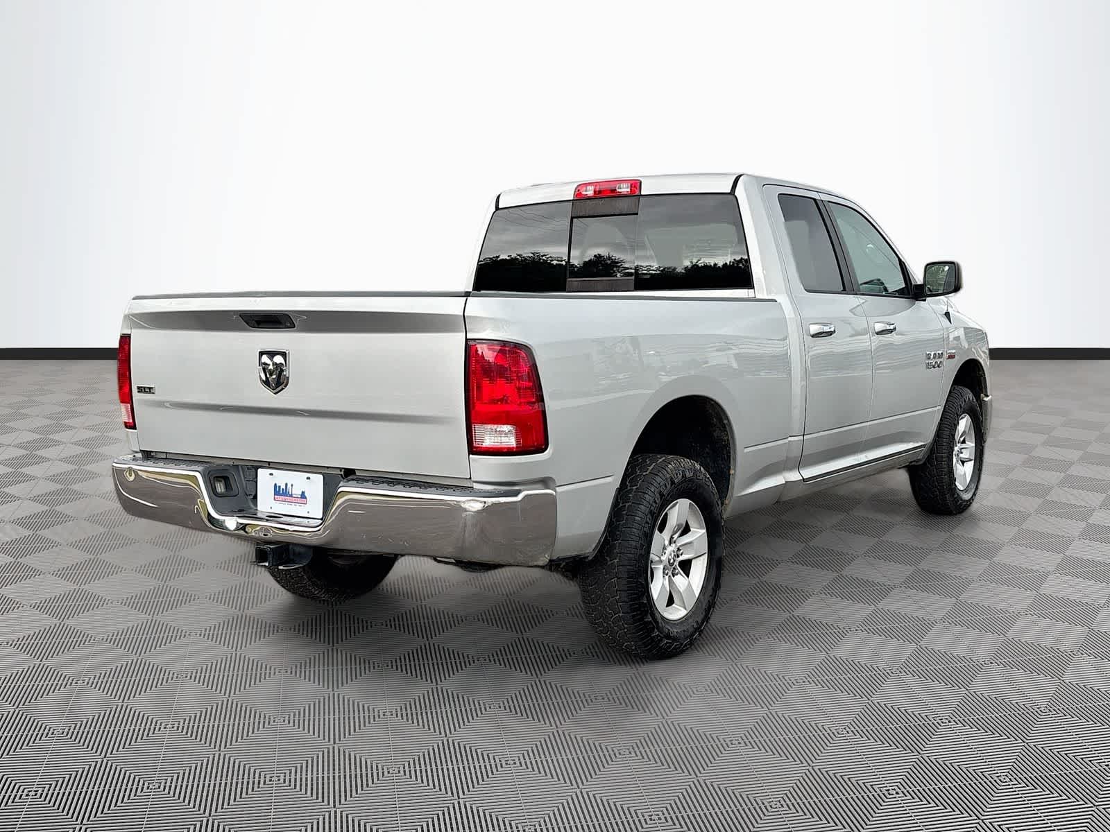 2017 RAM 1500 SLT