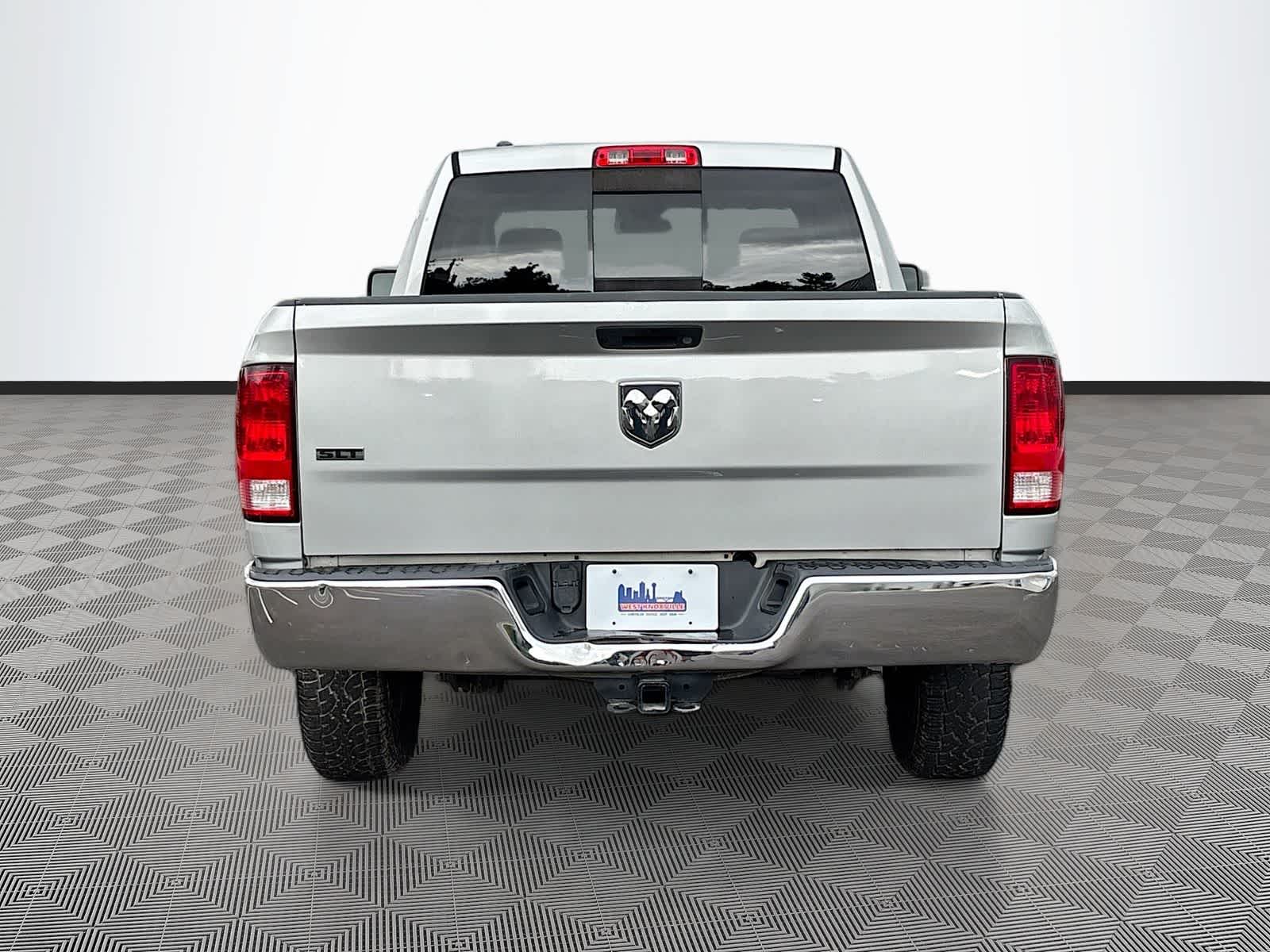2017 RAM 1500 SLT