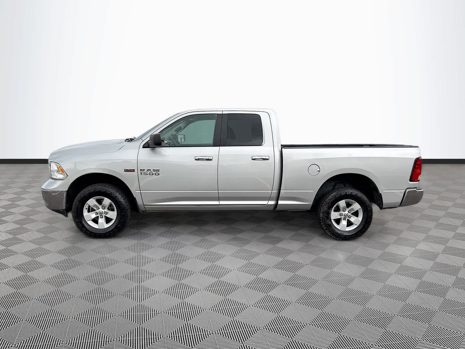 2017 RAM 1500 SLT