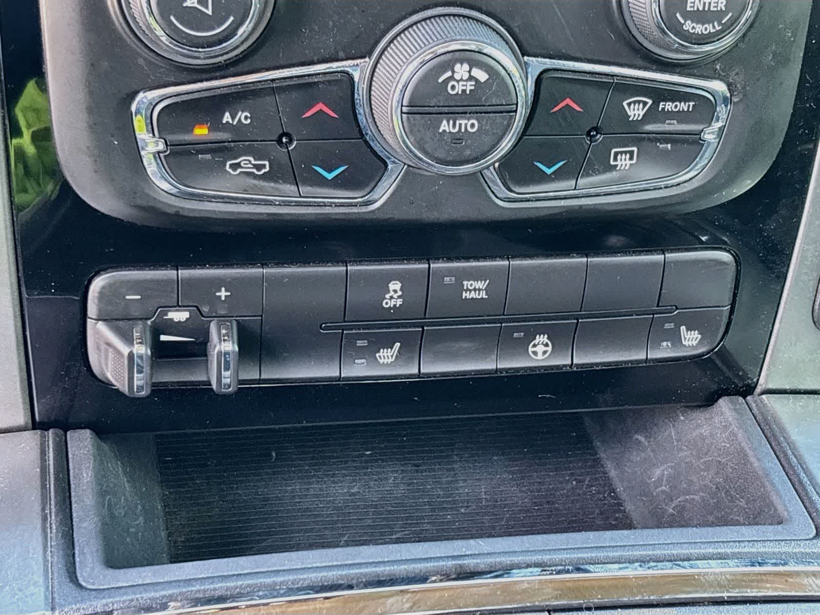 2017 RAM 1500 Sport