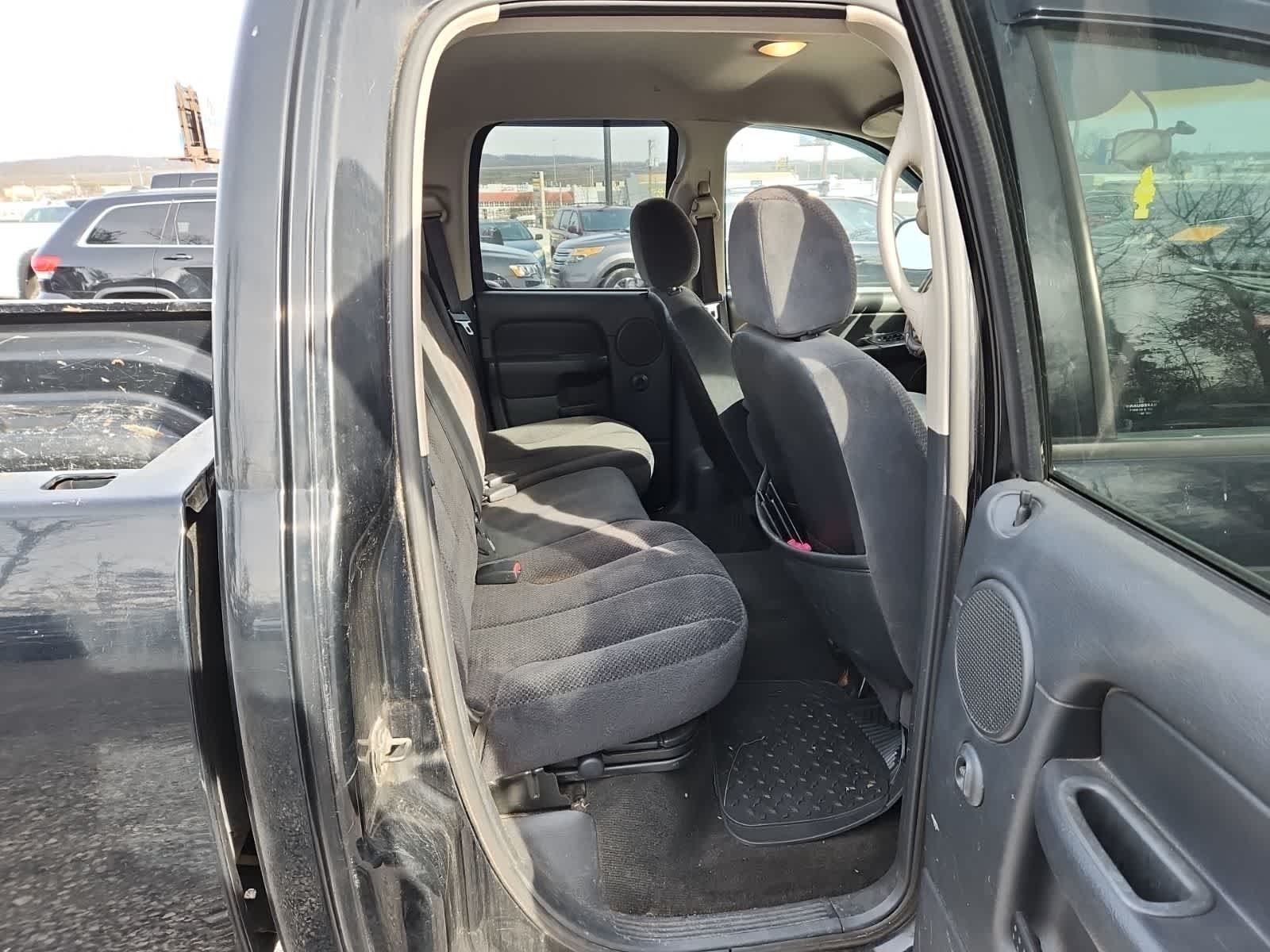 2002 Dodge Ram 1500 Base