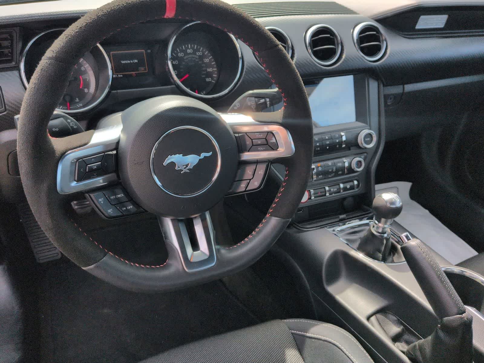2017 Ford Mustang V6