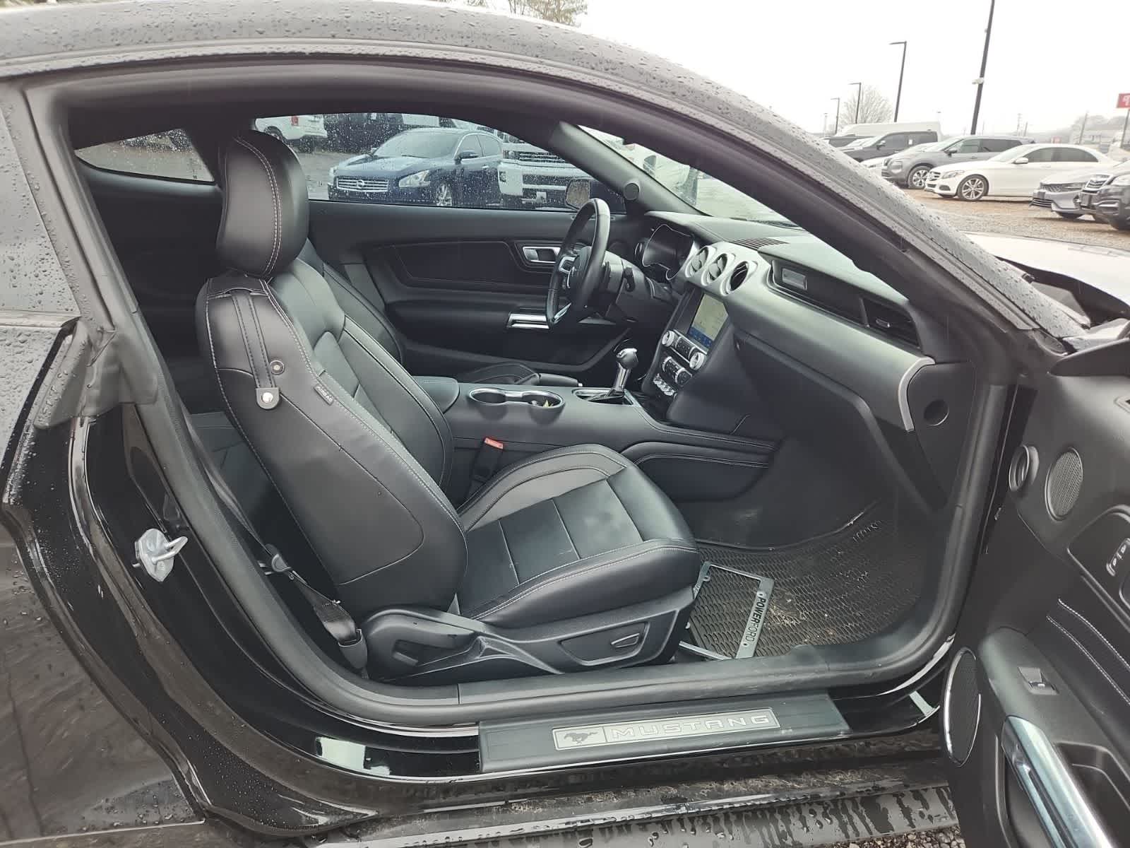 2022 Ford Mustang EcoBoost Premium