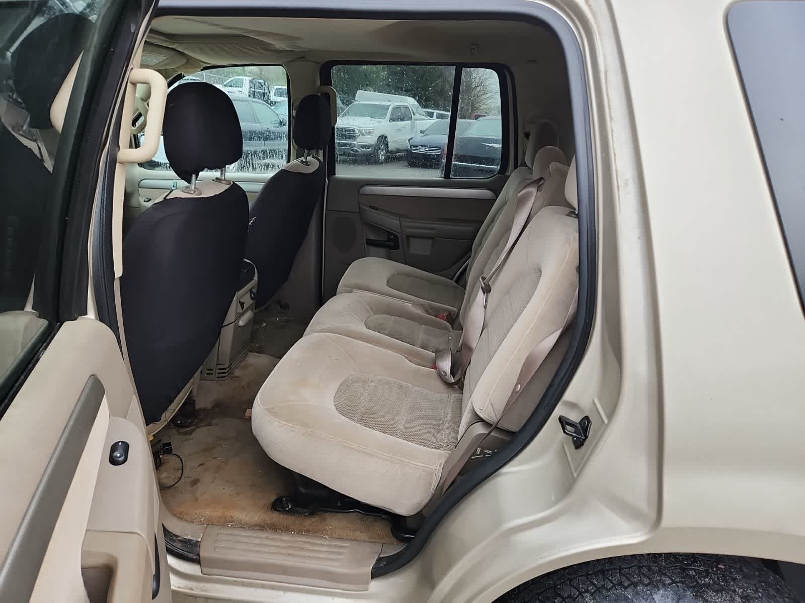 2004 Ford Explorer XLT