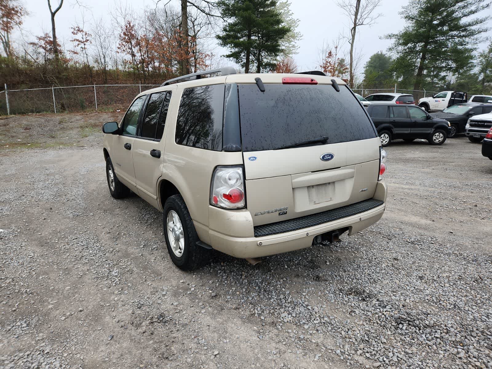 2004 Ford Explorer XLT